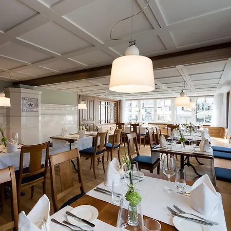 Hotel Krone 4*