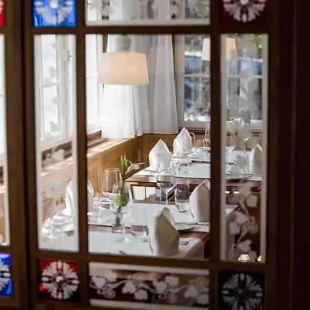 Hotel Krone 4*
